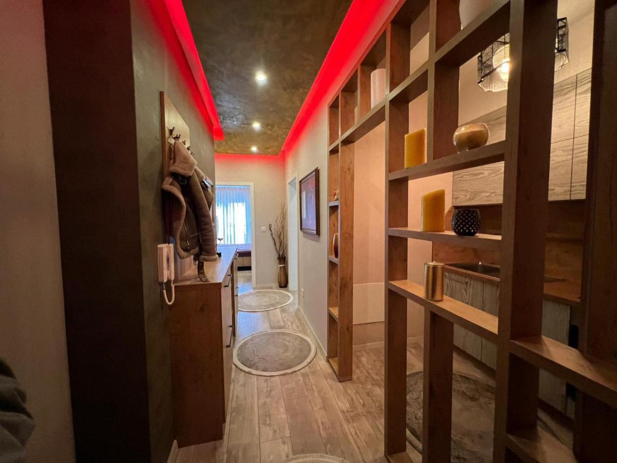Luxurious Apartment With City View Πρίστινα Εξωτερικό φωτογραφία