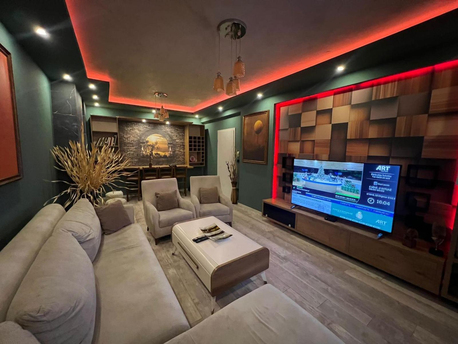 Luxurious Apartment With City View Πρίστινα Εξωτερικό φωτογραφία
